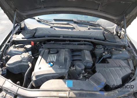 2007 BMW 328Xi z USA, uszkodzony, nr VIN WBAVT73527FZ35649